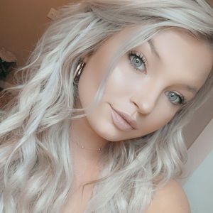 Meet your Posher, Hali